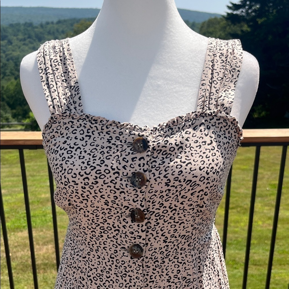 Japna Leopard Print Button Front Midi Dress – Smocked Back – Size S – Cottagecor - Picture 2 of 7